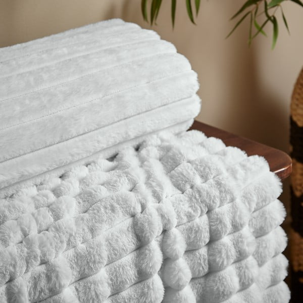Valge mikroplüüsist tekk 130x170 cm Cosy Ribbed - Catherine Lansfield-image-2