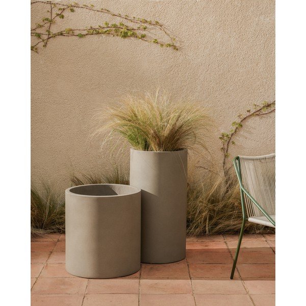 Betoonist kate lillepotile ø 42 cm Aiguablava - Kave Home-image-1