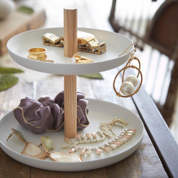 Valge statiiv 2 hoiukaussi ja pöögipuust detailidega Tosca - YAMAZAKI-image-1