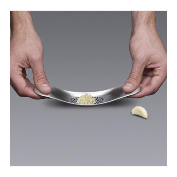 Nerezové klolébkové mačkadlo na česnek Joseph Joseph Garlic Rocker-image-3