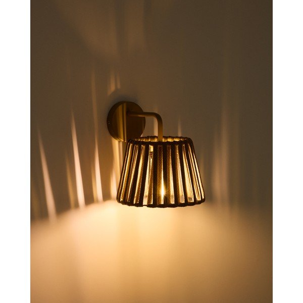 LED-seinale paigaldatav päikeseenergial töötav õuevalgusti (kõrgus 23 cm) Aldet - Kave Home-image-1