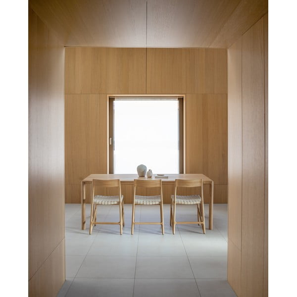 Valge istmega söögitool, mis on valmistatud täispuidust tammepuust. Fawn - Gazzda-image-4