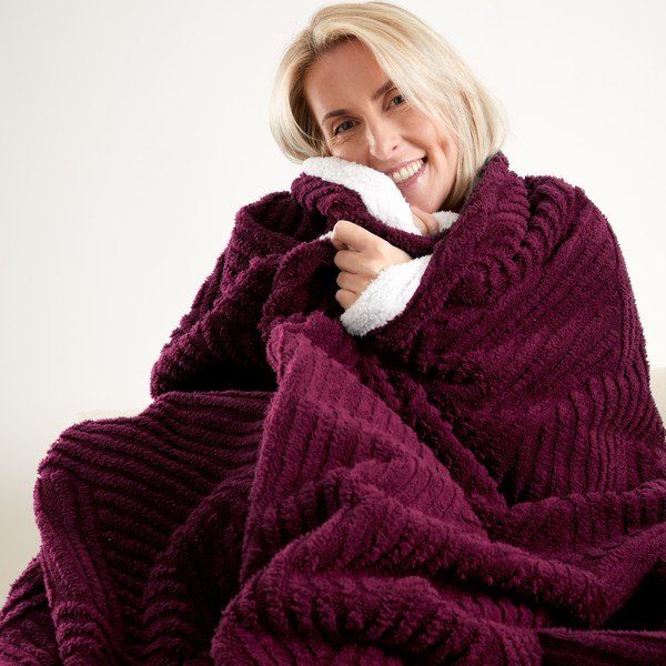 Tumepunane voodikate 230x220 cm Heat Buddy Super Thermal - Catherine Lansfield-image-2
