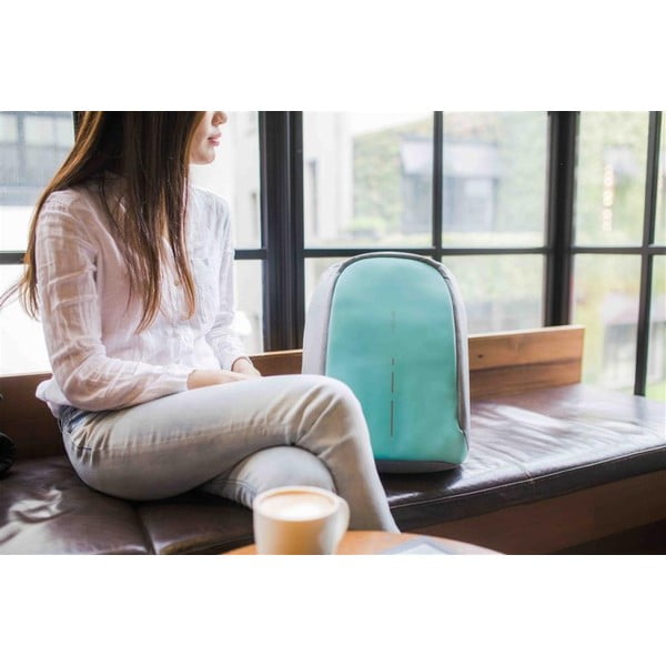 Světle zelený bezpečnostní batoh XD Design Bobby Compact-image-1