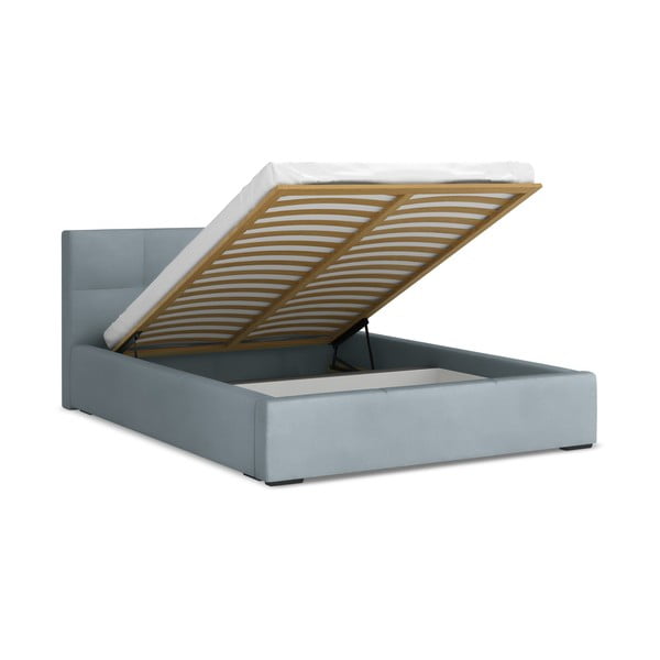 Helesinine sametist polsterdatud kaheinimesevoodi panipaigaga, koos liistudega 140x200 cm Hiko – Makamii-image-1