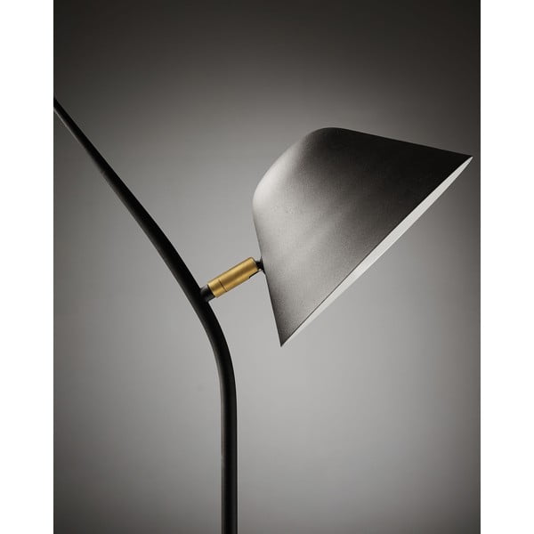 Must põrandavalgusti metallist varjuga (kõrgus 152 cm) Aurelia - Kave Home-image-2