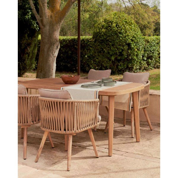 Aiatool on valmistatud akaatsiapuidust ja beežist polstriga. Hemilce - Kave Home-image-4