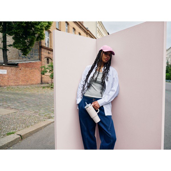 Kreem roostevabast terasest termospudel koos kõrrega 890 ml Quencher H2.O FlowState™ Tumbler Cream 2.0 - Stanley-image-1