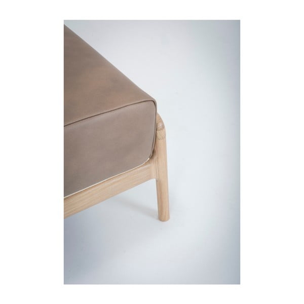 Helepruun pühvlinahast jalatool, mis on valmistatud täispuidust tammepuust Fawn - Gazzda-image-3