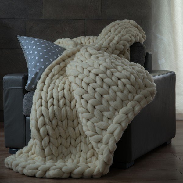 Krémový ručně pletený pléd z merino vlny WeLoveBeds, 180 x 140 cm-image-2