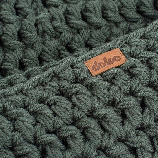 Oliivroheline käsitsi heegeldatud ümmargune kaelasoojendaja Tommy - DOKE-image-1