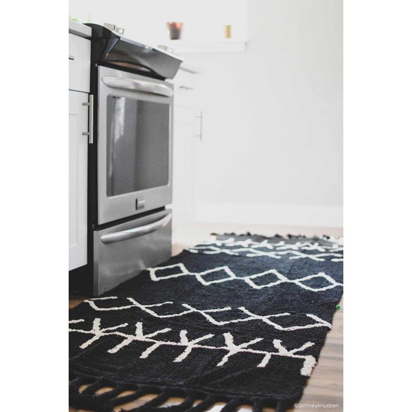 Must pestav käsitsi kootud puuvillane koridorivaip 80x230 cm Bereber Black - Lorena Canals-image-4