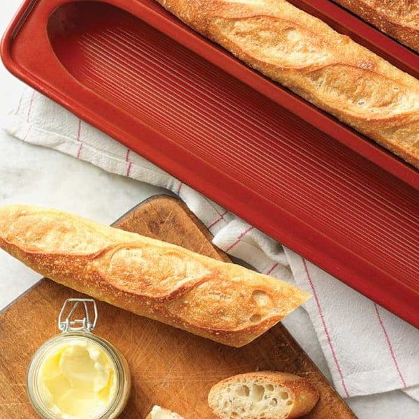 Punane baguette'i vorm - Emile Henry-image-1