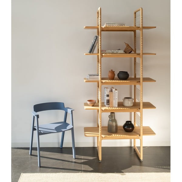 Sinine söögitool tammepuidust käetugedega Flip – Gazzda-image-1