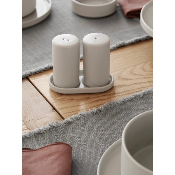 Soola- ja piprapurk alusega Pilar - Blomus-image-1