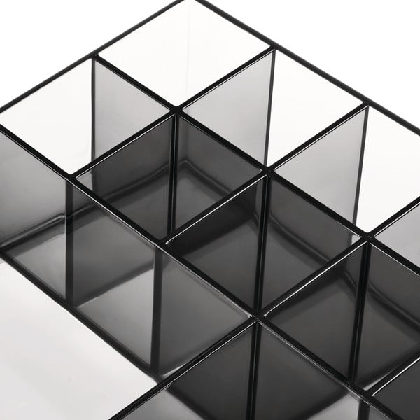 Matt must kosmeetikatoodete korraldaja vannitoas, mis on valmistatud taaskasutatud plastikust Cosmetic Station - iDesign-image-4