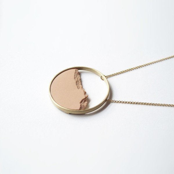 Náhrdelník ve zlaté barvě s růžovým přívěskem dsnú Circle-image-1