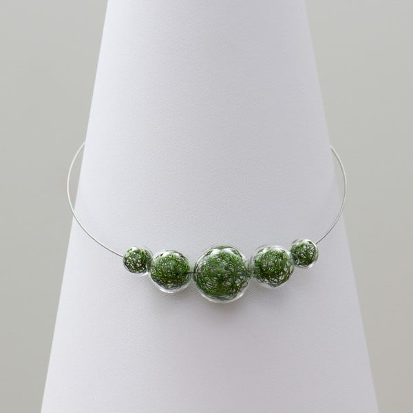 Zelený skleněný náhrdelník ko–ra–le Wired 6
