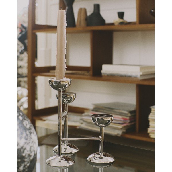 Metallist küünlajalg Nirela - Kave Home-image-1