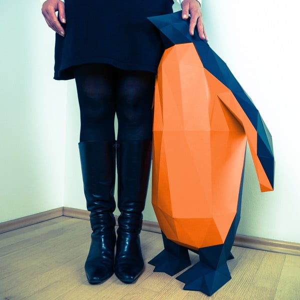 Papírová socha Tučňák XL, černo-oranžový