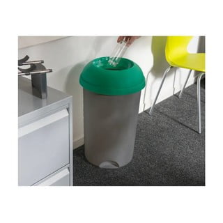 Kollane plastikust kate sorteeritud jäätmete prügikastile – Addis