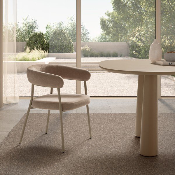 Beežid polsterdatud söögitoolid käetugedega, 2 tk komplektis Yuri - MOME-image-1