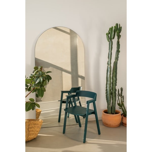 Petrooleumivärvi söögitool tammepuidust käetugedega Flip – Gazzda-image-3