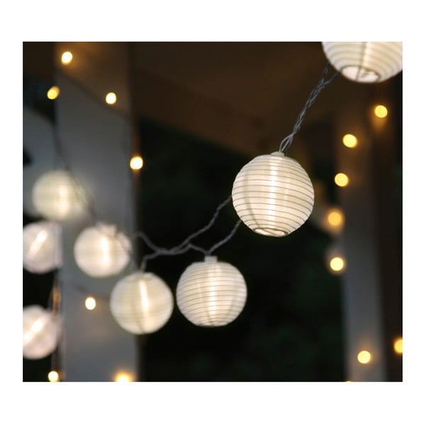 Valge LED valguskett koos laternatega, mis sobib välitingimustesse, pikkus 4,5 m. Festival - Star Trading