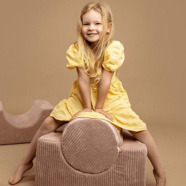 Khaki värvi velvetist-vahtplastist mänguväljak 45x170x30 cm Montessori - Meowbaby-image-4