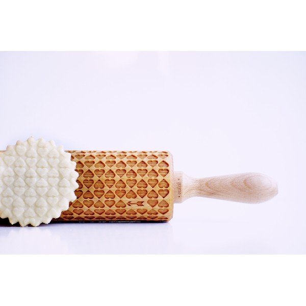 Puidust reljeefne tainarull Heart Hearts - Valek-image-1