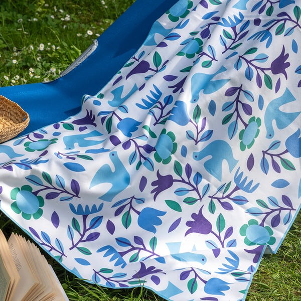 Sinine ja valge mikrokiust rätik , 70 x 150 cm Folk Doves - Rex London-image-1