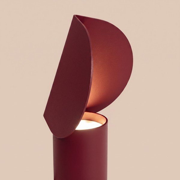 Burgundiapunane alumiiniumist LED-laualamp (kõrgus 15 cm) BISCUIT - Thoro-image-3