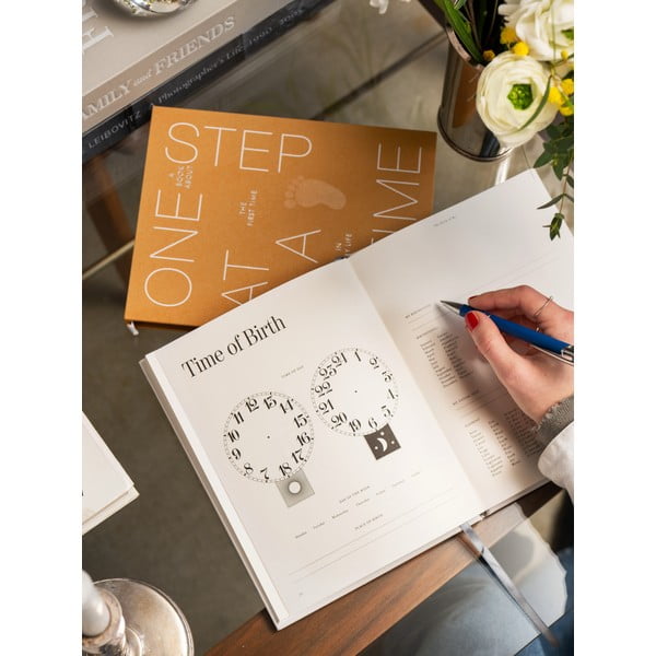 Beebipäevik 64lk One Step at a Time: A Book About the First Time in My Life - Printworks-image-1