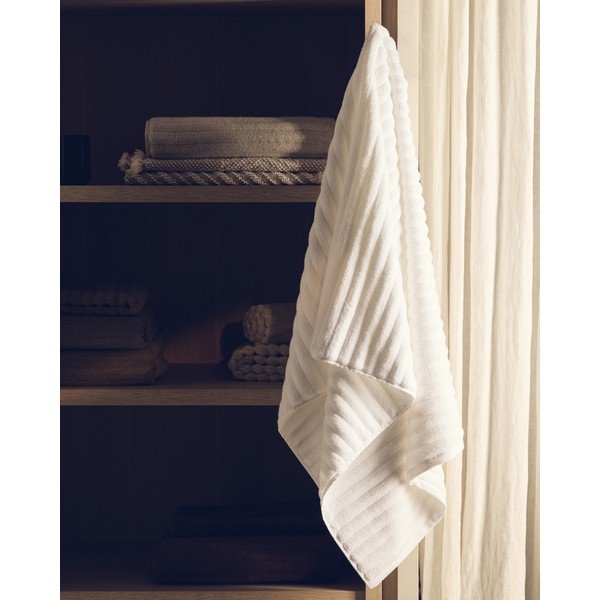 Valge puuvillane froteerätik 50x90 cm Navira - Kave Home-image-3