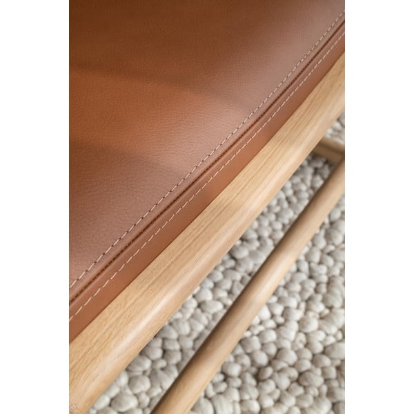 Massiivse tammepuust konstruktsiooniga ja musta pühvlinahaga osman. Dedo - Gazzda-image-4