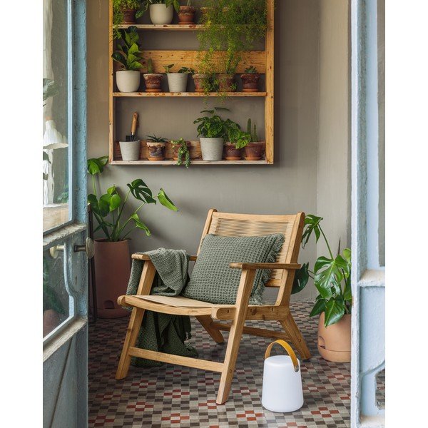 Aia tugitool akaatsiapuust Geralda - Kave Home-image-1