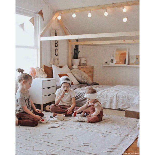 Valge pestav käsitsi kootud puuvillane vaip 140x200 cm Tribu Natural - Lorena Canals-image-1