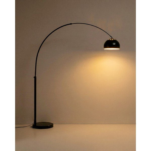 Must põrandalamp metallvarjuga (kõrgus 160 cm) Madali - Kave Home-image-1