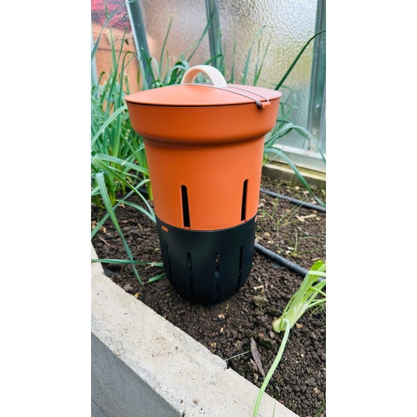 Terrakottapunane komposter - Plastia-image-2