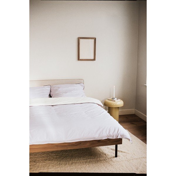 Polsterdatud/puitlaastplaadist kaheinimesevoodi pähklipuust dekooriga ja liistudest raamiga 200x200 cm tumedas naturaalses värvitoonis Streiko - noo.ma-image-3