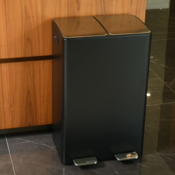 Tumehall terasest prügikast 2x30 l sorteeritud jäätmete jaoks/pedaaliga Aliya - Spirella-image-2