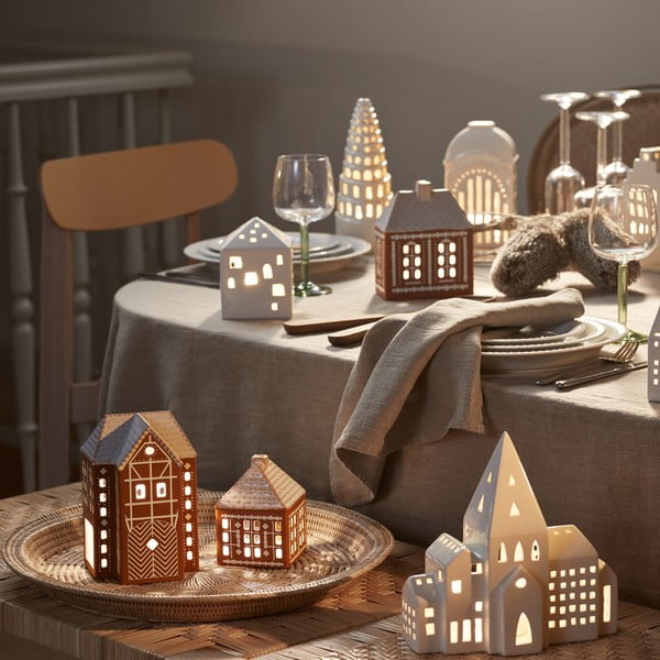 Kivikeraamikast teeküünla alus Gingerbread Lighthouse – Kähler Design-image-1