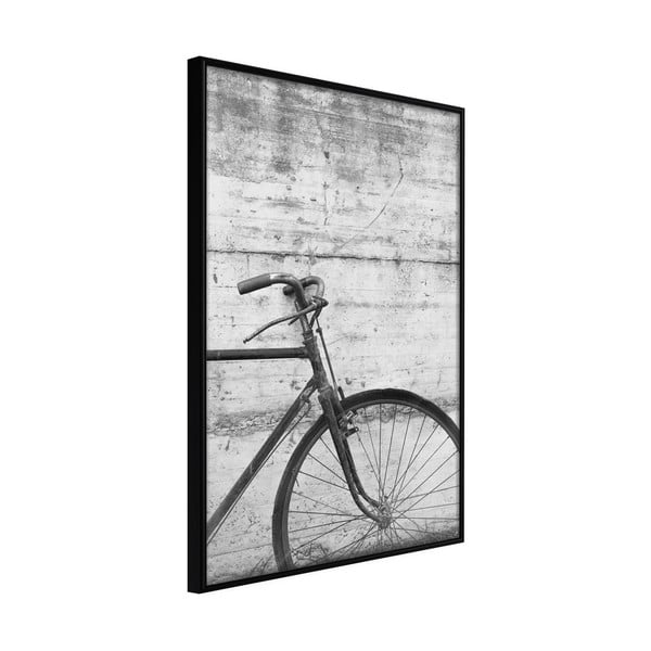 Plakat raamis, 20 x 30 cm Bicycle Leaning Against the Wall - Artgeist