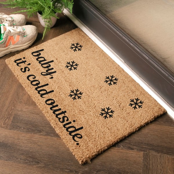 Jõulumotiiviga kookoskiududest matt 40x60cm Baby It's Cold Outside – Artsy Doormats-image-1