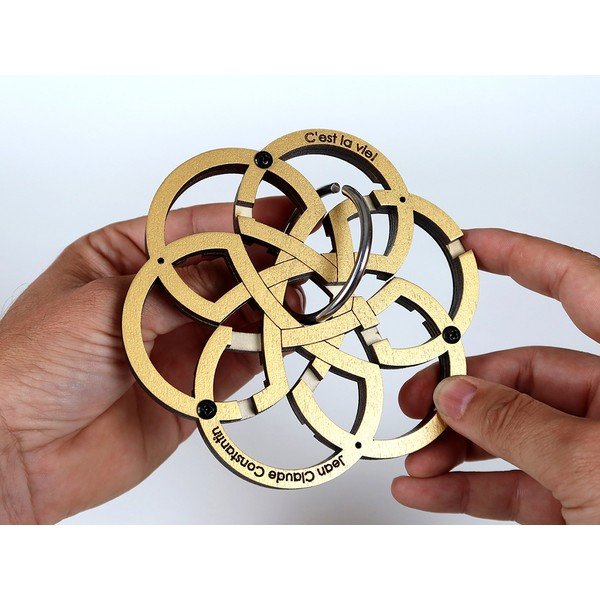 Mõistatus C'est La Vie – RecentToys-image-1