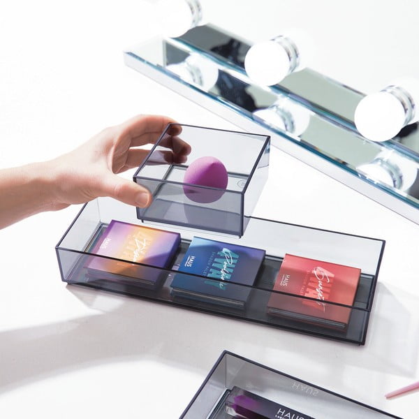 Matt must kosmeetikatoodete korraldaja vannitoas, mis on valmistatud taaskasutatud plastikust - iDesign-image-2