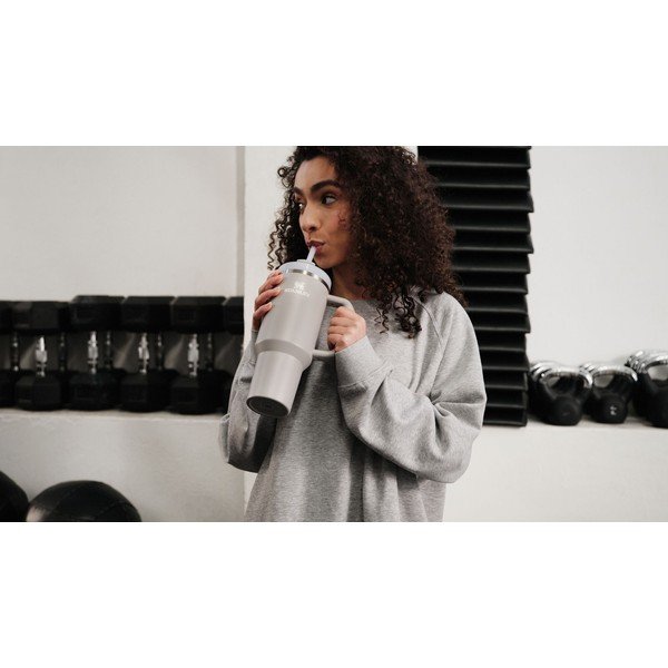 Helehall roostevabast terasest termospudel koos kõrrega 890 ml Quencher H2.O FlowState™ Tumbler Ash - Stanley-image-4