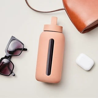Terrakottapunane reisipudel 720 ml Canyon Clay - Muuki