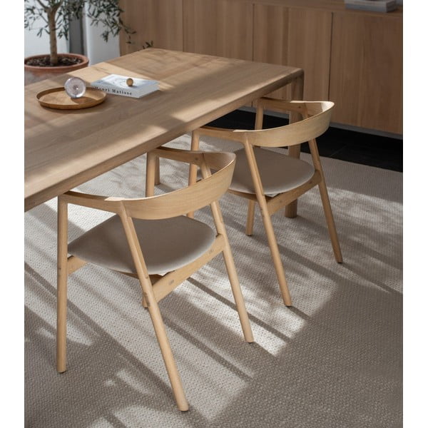 Söögitool on valmistatud massiivsest tammepuidust ja halli istmega. Muna - Gazzda-image-1