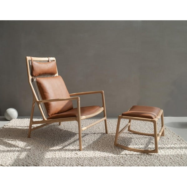 Massiivse tammepuust konstruktsiooniga ja musta pühvlinahaga osman. Dedo - Gazzda-image-3